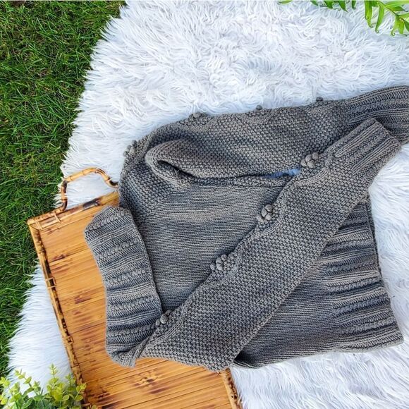 Buffalo By David Bitton Soft Cable Knit Pom Pom Detail Grey Sweater Sz S/P - Picture 13 of 14